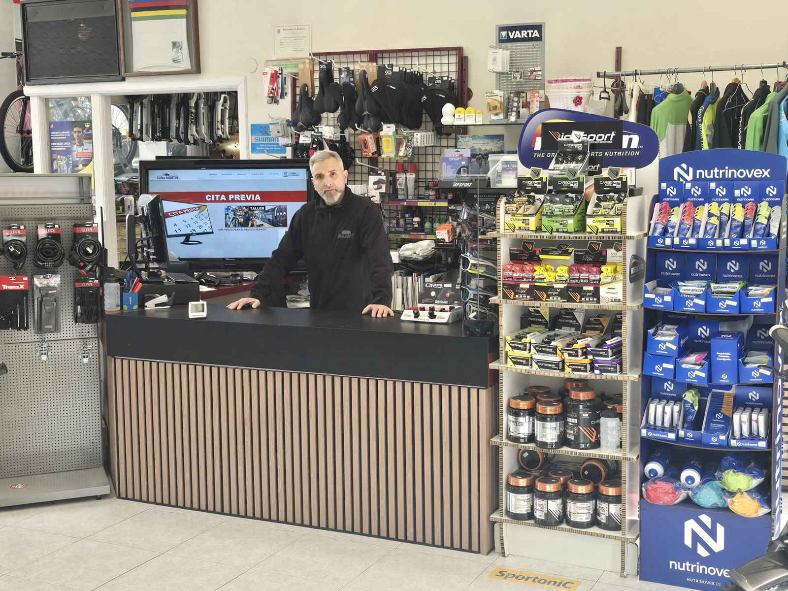 Atención en tienda en Ciclos Martín