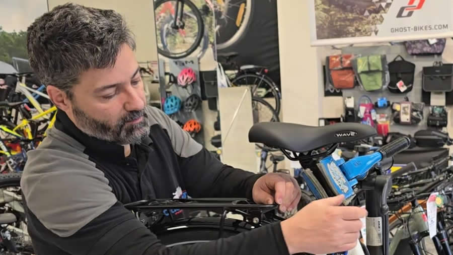 Medicion y ajuste de posición en bicicleta según el usuario