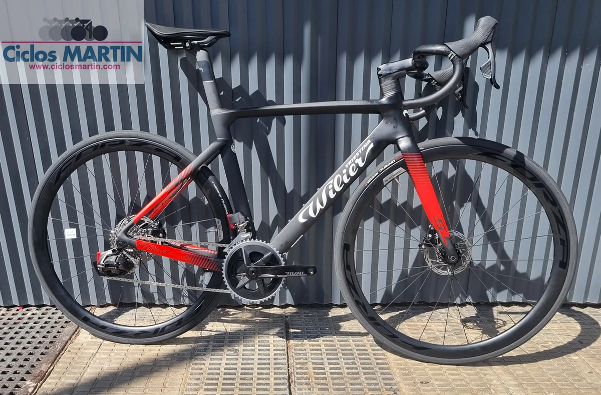 Wilier Cento 10SL en oferta en Ciclos Martín Pamplona